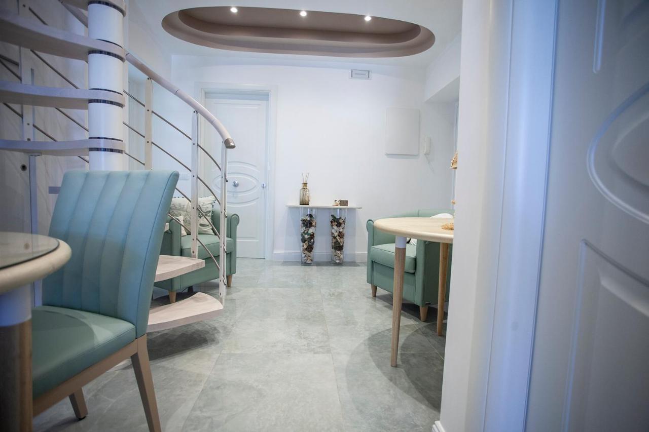 Hotel Cavalieri D'Oro Luxury House Anzio Exterior foto